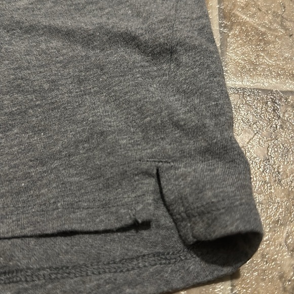 *$1 with bundle* 12mo t-shirt - Picture 4 of 4